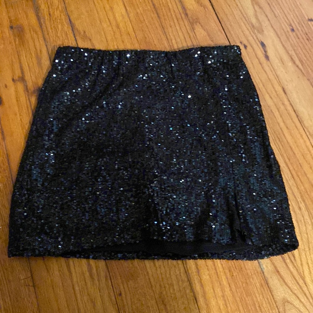 Black sequence skirt
